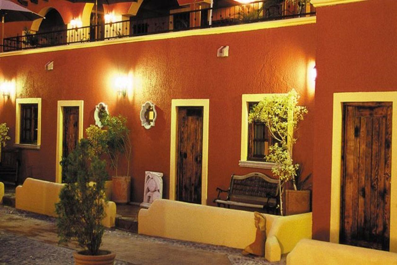 Posada De Las Flores Ла-Пас Экстерьер фото